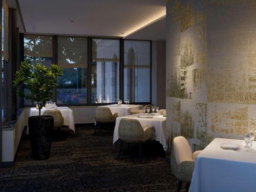 Imagen del bar/restaurante del Hotel Domaine du Liziec - Vannes MGallery Collection. Foto 5