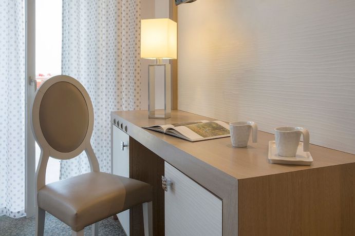 Imagen de la habitación del Hotel Domaine du Revermont. Foto 4