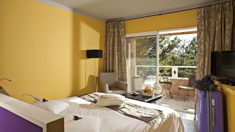 Imagen de la habitación del Hotel Domaine du Val de Sault. Foto 4