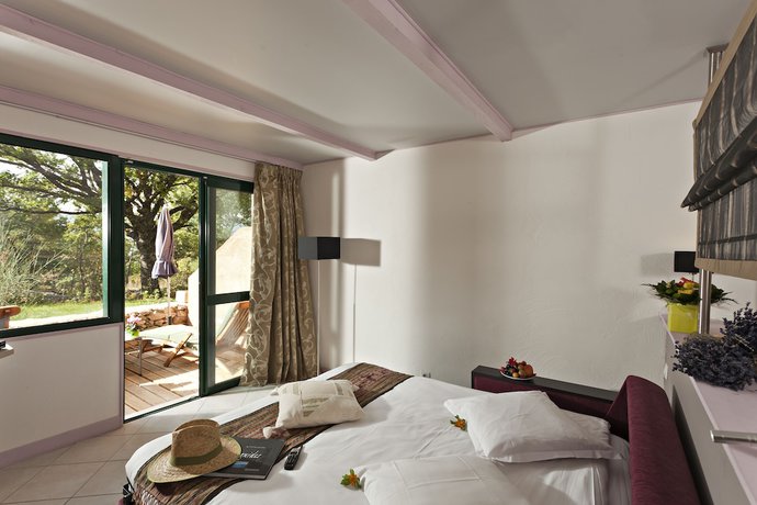 Imagen de la habitación del Hotel Domaine du Val de Sault. Foto 8