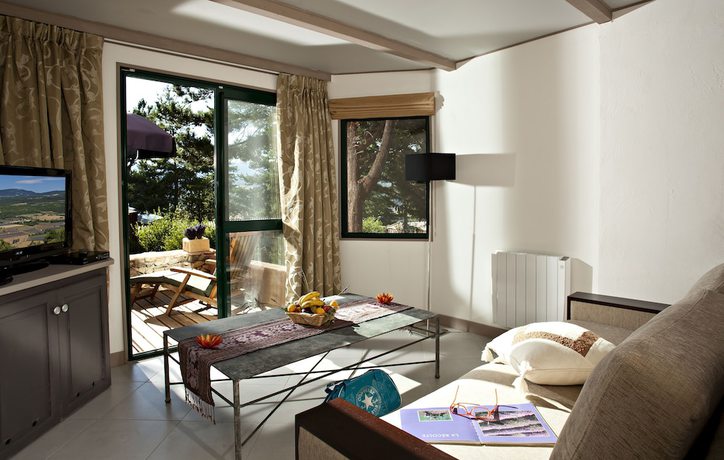 Imagen de la habitación del Hotel Domaine du Val de Sault. Foto 12