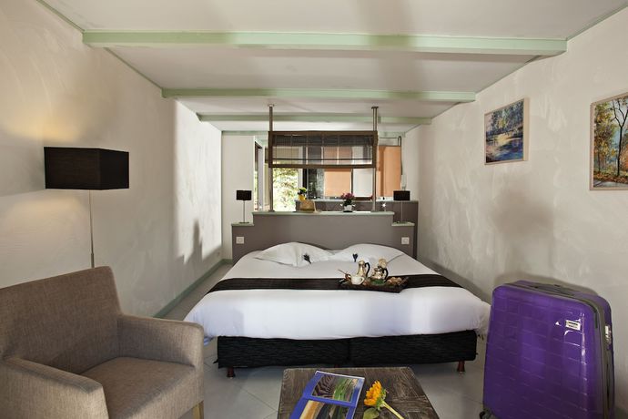 Imagen de la habitación del Hotel Domaine du Val de Sault. Foto 14