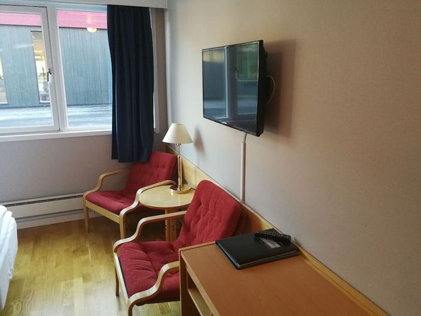 Imagen de la habitación del Hotel Domb&aring;s. Foto 4
