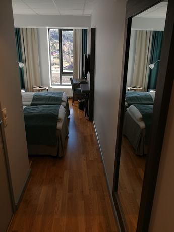 Imagen de la habitación del Hotel Domb&aring;s. Foto 7