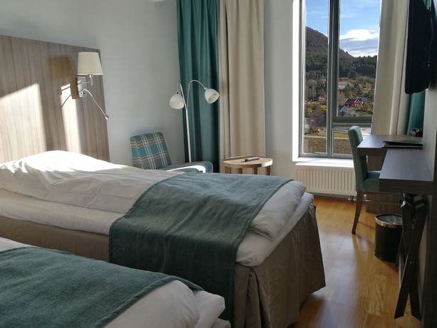 Imagen de la habitación del Hotel Domb&aring;s. Foto 15