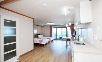 Imagen de la habitación del Hotel Dombe Resort. Foto 3