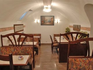 Imagen del bar/restaurante del Hotel Domblick garni. Foto 3