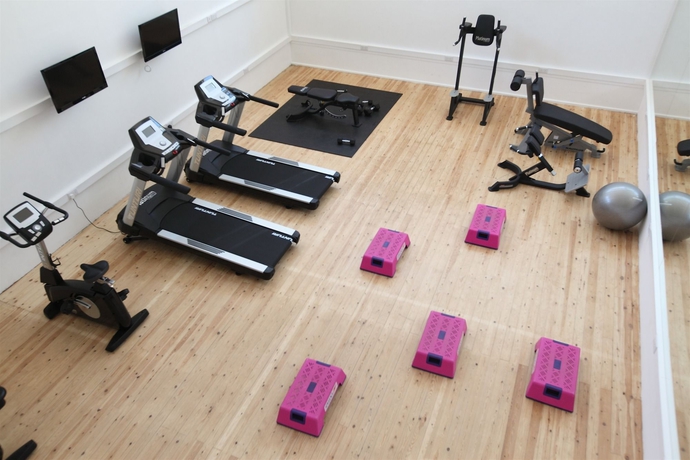 Imagen de los interiores del Hotel Dome Beach Marina and Resort. Foto 8