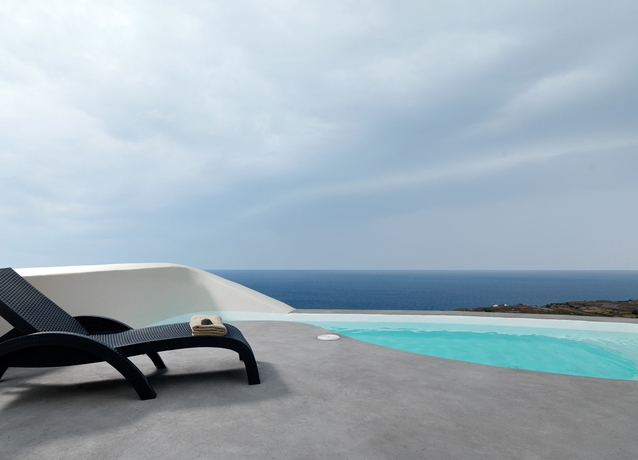 Imagen de la piscina del Hotel Dome Santorini Resort and Spa. Foto 11