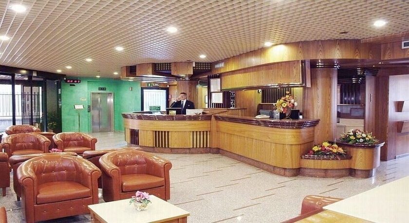 Imagen de los interiores del Hotel Domenichino. Foto 5