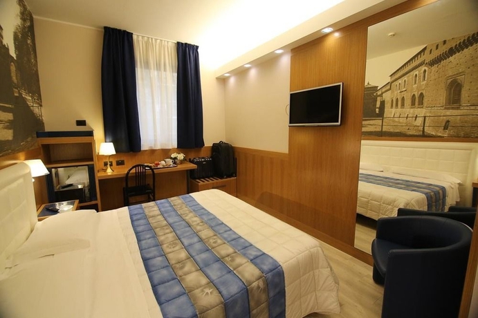 Imagen de la habitación del Hotel Domenichino. Foto 4