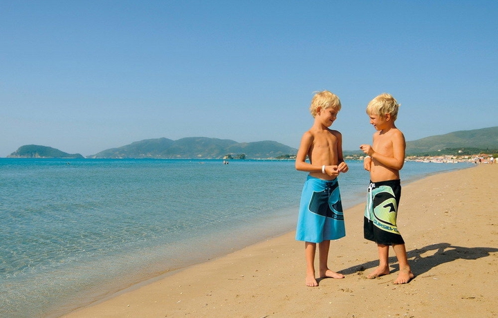 Imagen de los exteriores del Hotel Domes Aulūs Zante - All Inclusive - Autograph Collection. Foto 7