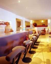 Imagen del bar/restaurante del Hotel Domes Aulus Elounda Resort, Curio Collection by Hilton. Foto 5