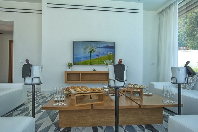 Imagen general del Hotel Domes Miramare, A Luxury Collection Resort, Corfu - Adults Only. Foto 4