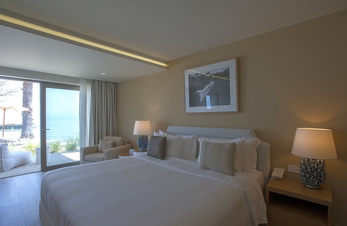 Imagen de la habitación del Hotel Domes Miramare, A Luxury Collection Resort, Corfu - Adults Only. Foto 11