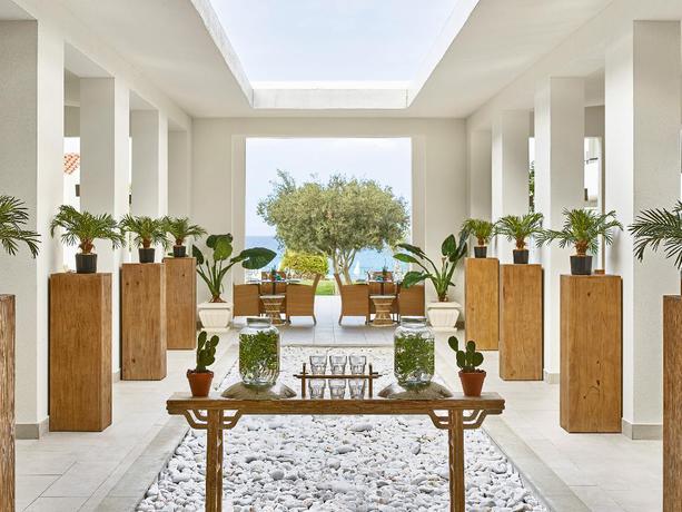 Imagen del bar/restaurante del Hotel Domes Noruz Kassandra - Adults Only, Halkidiki. Foto 7