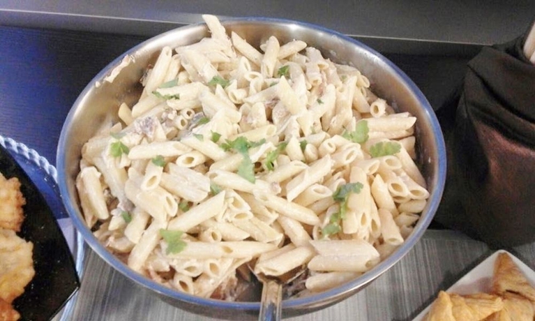 Imagen del bar/restaurante del Hotel Domidea Hotel. Foto 7