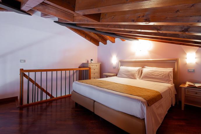 Imagen de la habitación del Hotel Domina Borgo degli Ulivi - Lake Garda. Foto 8