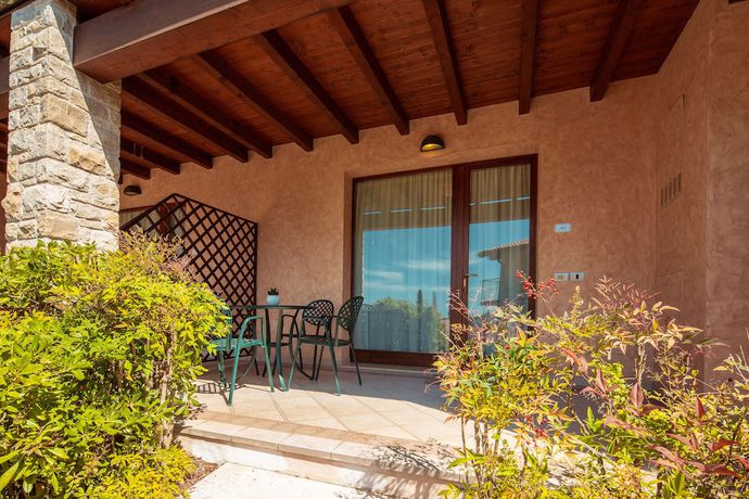 Imagen de la habitación del Hotel Domina Borgo degli Ulivi - Lake Garda. Foto 9