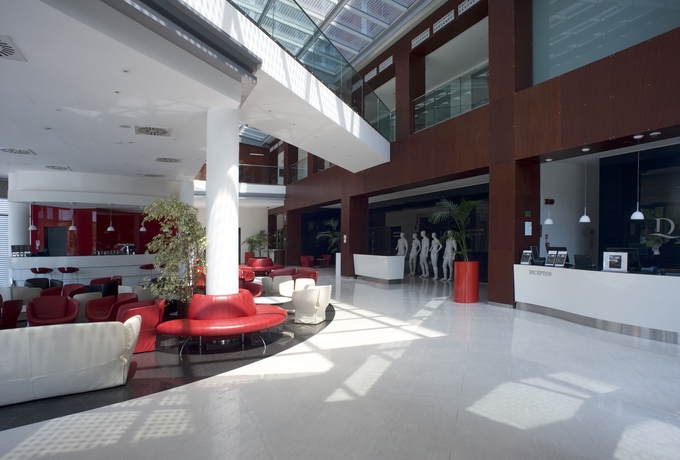 Imagen de los interiores del Hotel Domina Milano Fiera. Foto 16