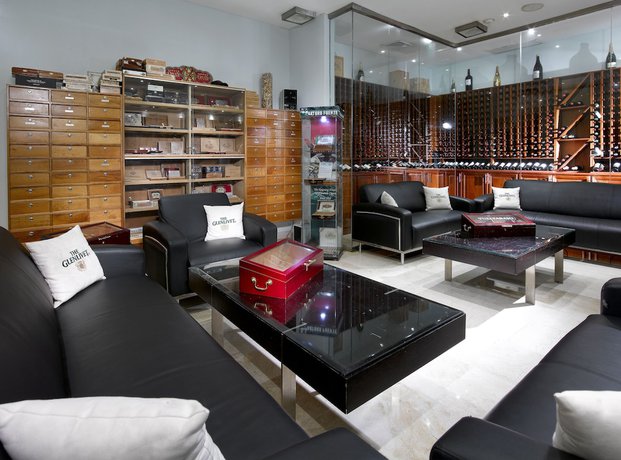 Imagen de los interiores del Hotel Dominican Fiesta Hotel, Trademark By Wyndham. Foto 13