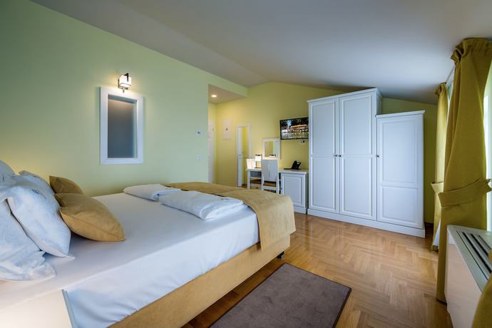 Imagen de la habitación del Hotel Domino. Foto 16