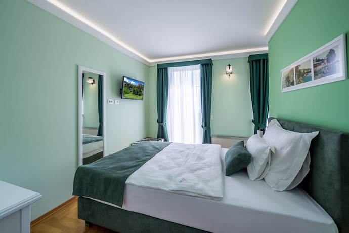 Imagen de la habitación del Hotel Domino, Plahuti. Foto 2