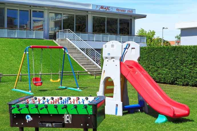 Imagen de los exteriores del Hotel Domino Suite Jesolo. Foto 14