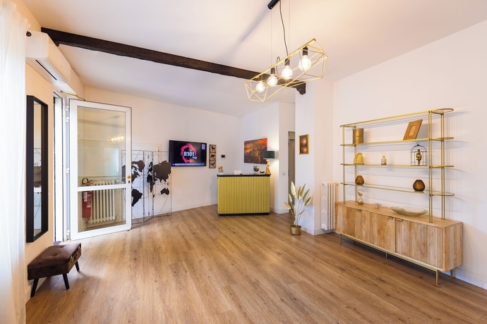 Imagen de los interiores del Hotel Domino, Tur&iacute;n. Foto 16
