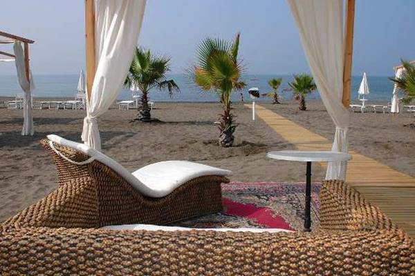 Imagen general del Hotel Domizia Palace. Foto 3