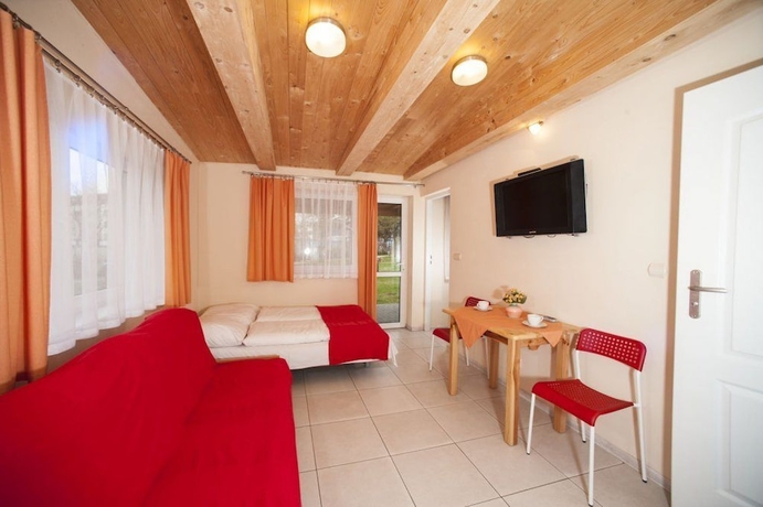 Imagen de la habitación del Hotel Domki Całoroczne Ajna Park. Foto 6