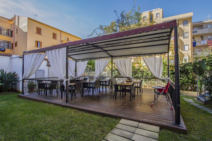 Imagen de los exteriores del Hotel Domomea. Foto 11