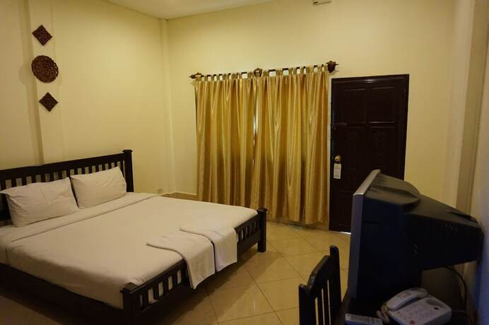 Imagen de la habitación del Hotel Domon. Foto 21