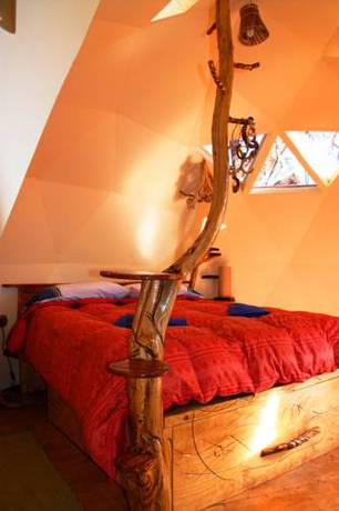 Imagen de la habitación del Hotel Domos Los Abuelos. Foto 4
