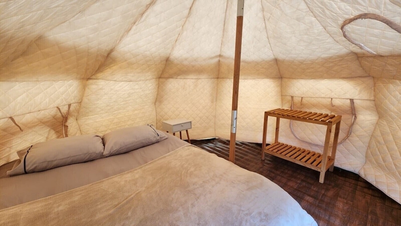 Imagen de la habitación del Hotel Domos R&iacute;o Serrano - Caja Los Andes. Foto 7