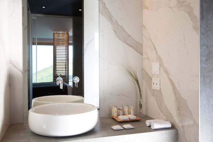 Imagen de la habitación del Hotel Domotel Agios Nikolaos Suites Resort. Foto 3