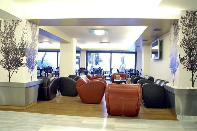 Imagen de los interiores del Hotel Domotel Xenia Volou. Foto 6