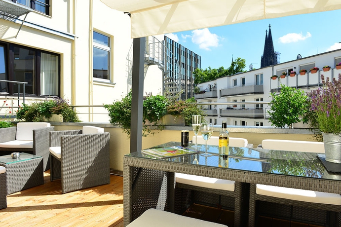 Imagen de los exteriores del Hotel Domspitzen. Foto 12