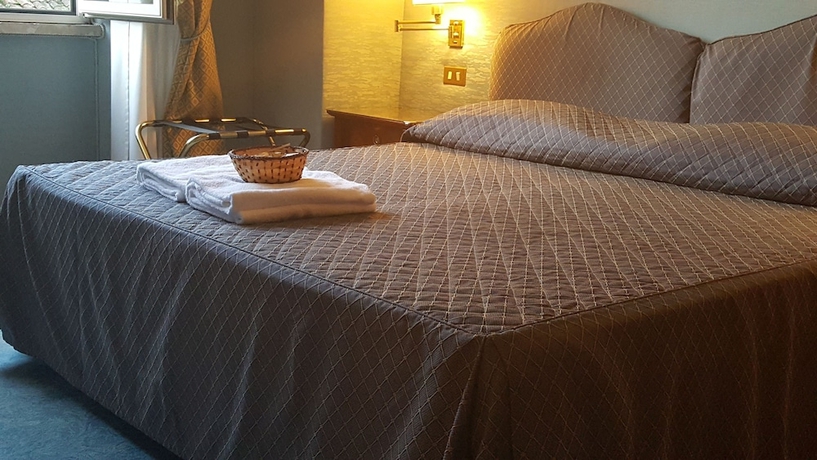 Imagen de la habitación del Hotel Domus Aventina. Foto 10