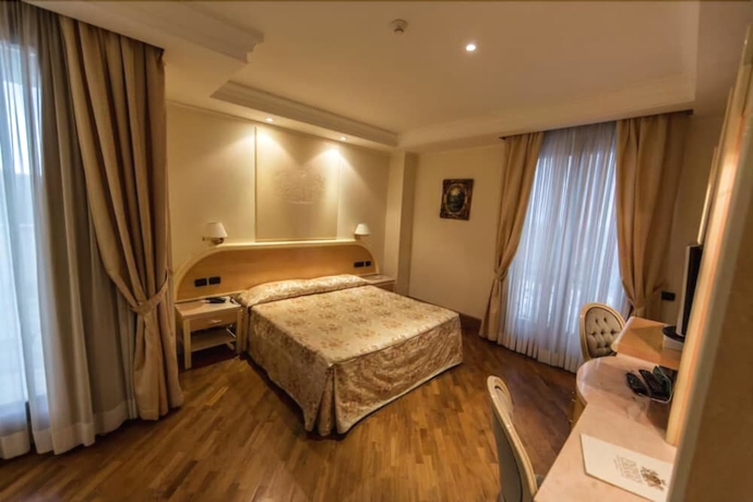 Imagen de la habitación del Hotel Domus Caesari. Foto 5