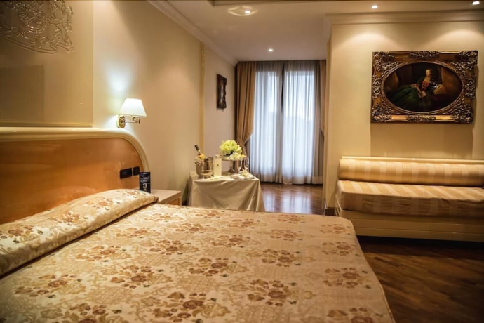 Imagen de la habitación del Hotel Domus Caesari. Foto 14