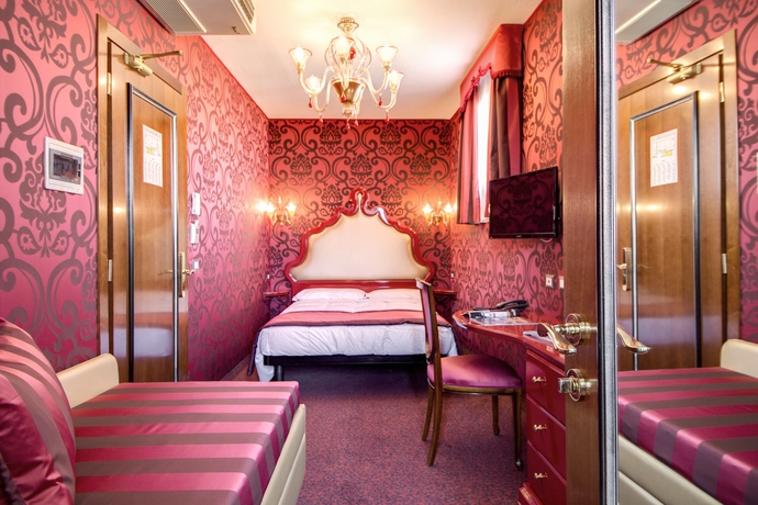 Imagen de la habitación del Hotel Domus Cavanis Venezia. Foto 3