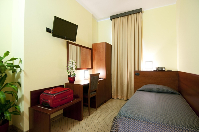 Imagen de la habitación del Hotel Domus Expo. Foto 10