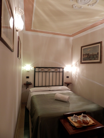 Imagen de la habitación del Hotel Domus Florentiae. Foto 8