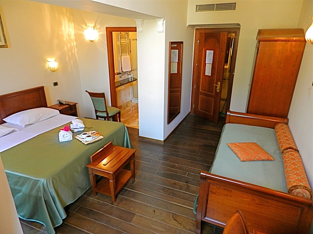 Imagen de la habitación del Hotel Domus Florentiae. Foto 15