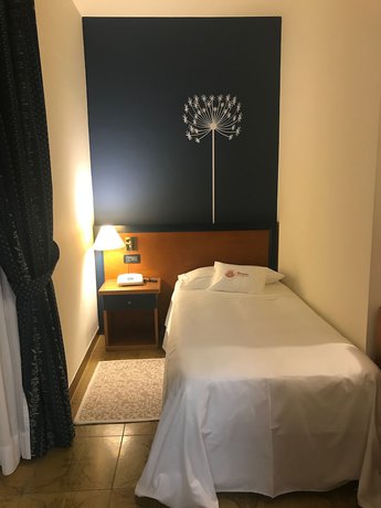 Imagen de la habitación del Hotel Domus Grand Hotel. Foto 5