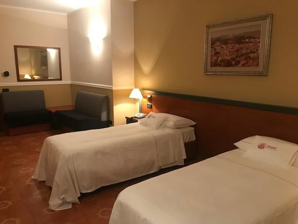 Imagen de la habitación del Hotel Domus Grand Hotel. Foto 8