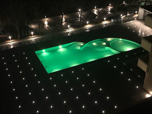 Imagen de la piscina del Hotel Domus Grand Hotel. Foto 19