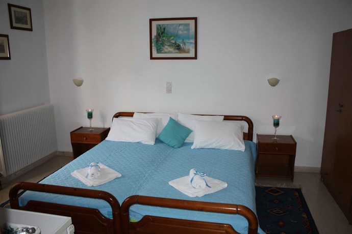 Imagen de la habitación del Hotel Domus Inn. Foto 2