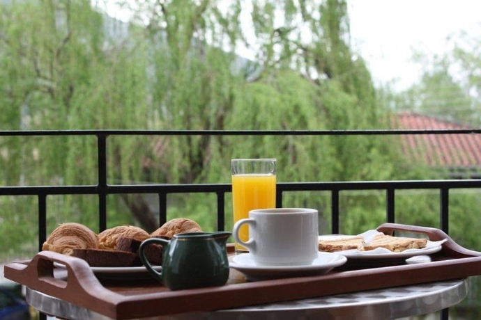 Imagen de la habitación del Hotel Domus Inn. Foto 13